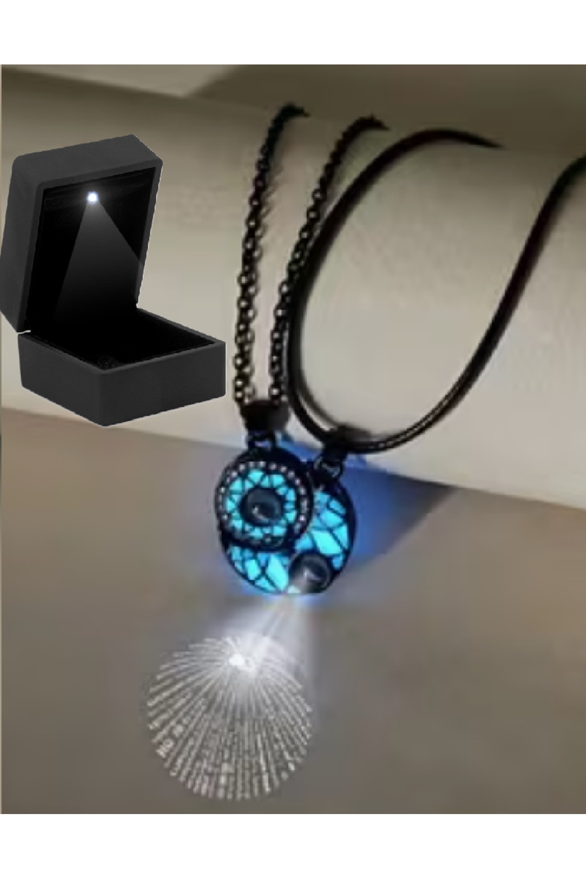 Zet Style “Eternal Light–100 Dilde Seni Seviyorum Sonsuz Aşk-Çift(Kız-Erkek) Projeksiyon Kolye - Görsel 2
